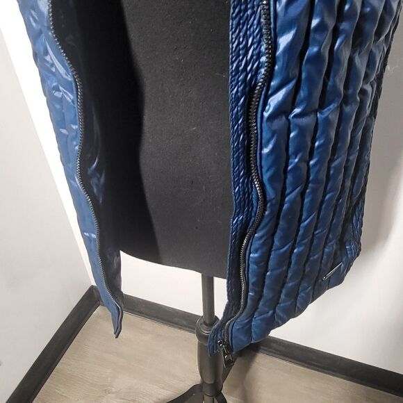 Calvin Klein Women's Blue Quilted Vest - Picture 10 of 14